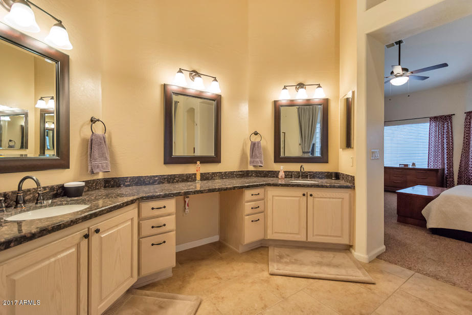 2039 East Tecoma Road Phoenix, AZ 85048 - Photo 16 of 25 DSC_4478