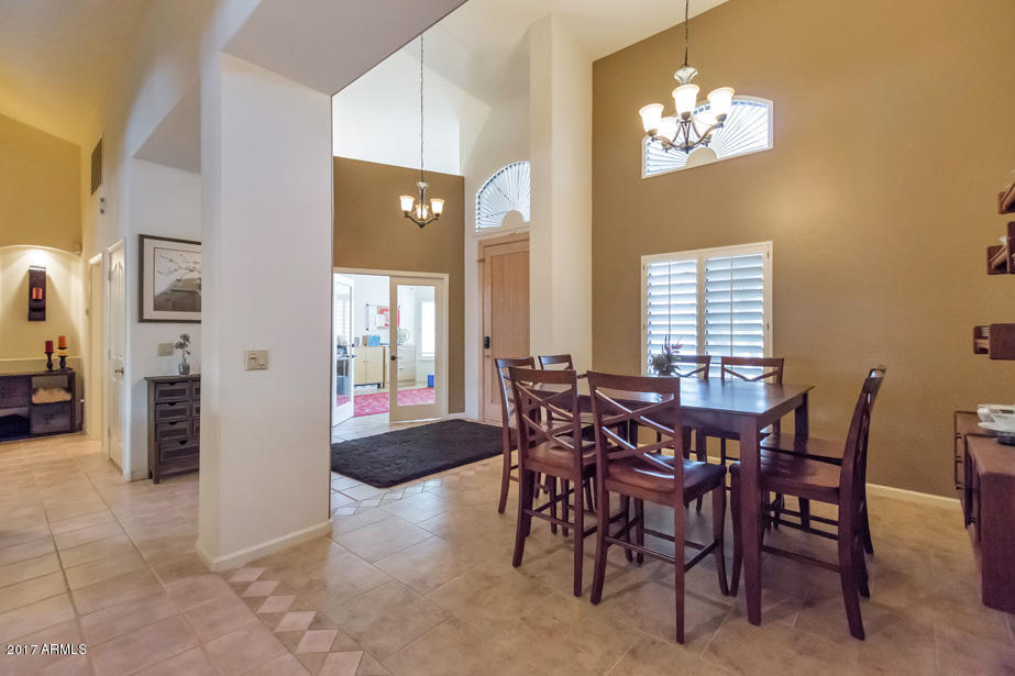 2039 East Tecoma Road Phoenix, AZ 85048 - Photo 5 of 25 DSC_4520