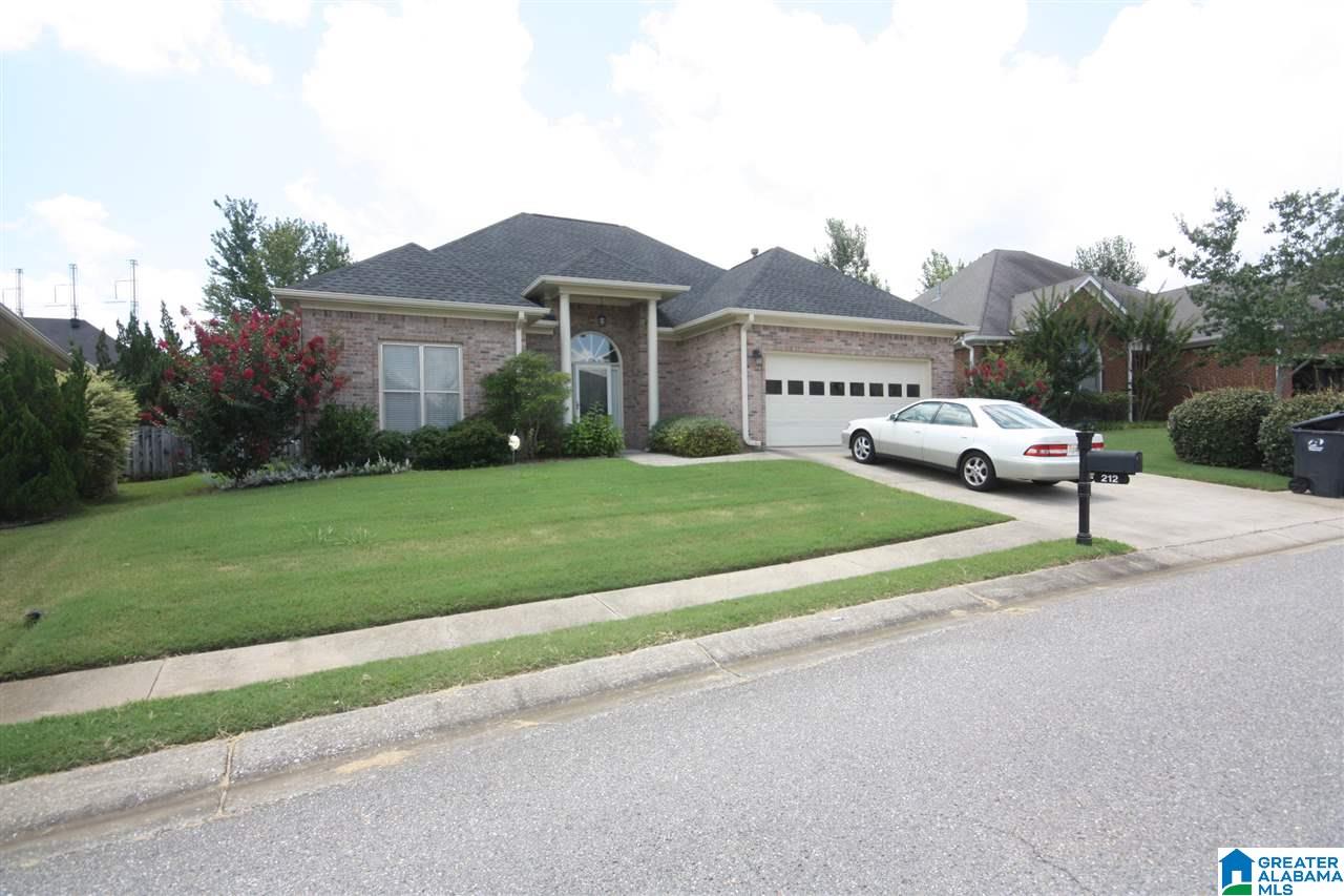 212 Beaver Trail Pelham, AL 35124 - Photo 2 of 20