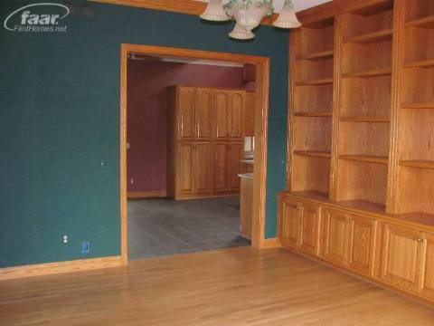 1248 South Morrish Road Flint, MI 48532 - Photo 9 of 24 20284388-8.JPG