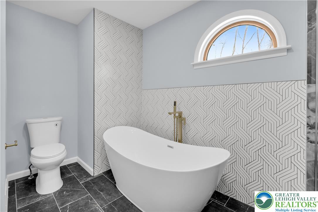 15 Spring Water Court Easton, PA 18042 - Photo 28 of 51 Primary bath