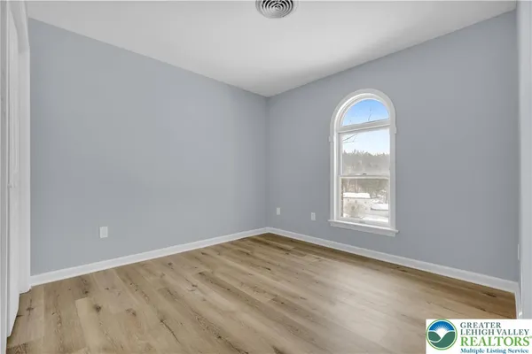 $819,000 | 15 Spring Water Court, Easton, PA 18042
