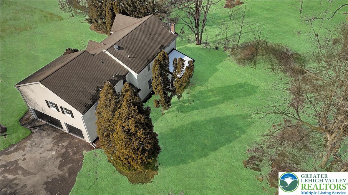 15 Spring Water Court Easton, PA 18042 - Photo 6 of 51 Grass is an AI enhanced image