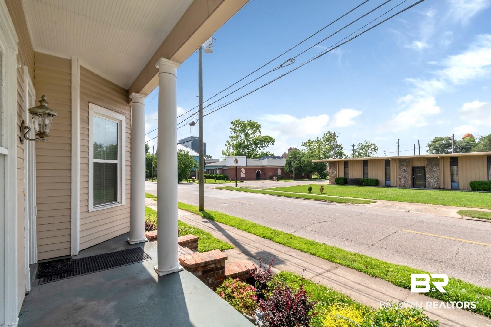 605 St Francis Street Mobile, AL 36602 - Photo 2 of 40 Front Porch