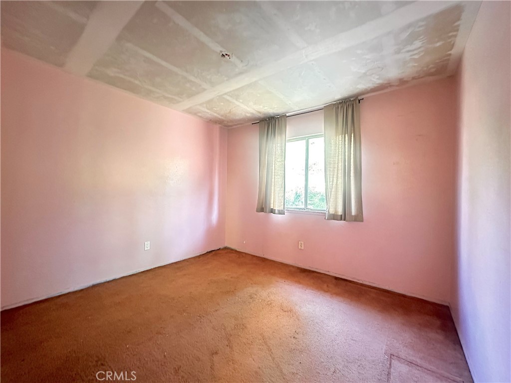 14585 Long View Drive Fontana, CA 92337 - Photo 14 of 27