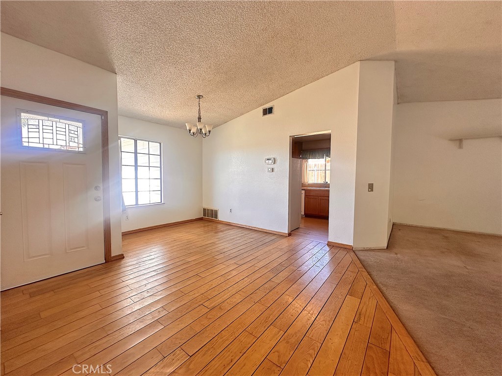 14585 Long View Drive Fontana, CA 92337 - Photo 4 of 27