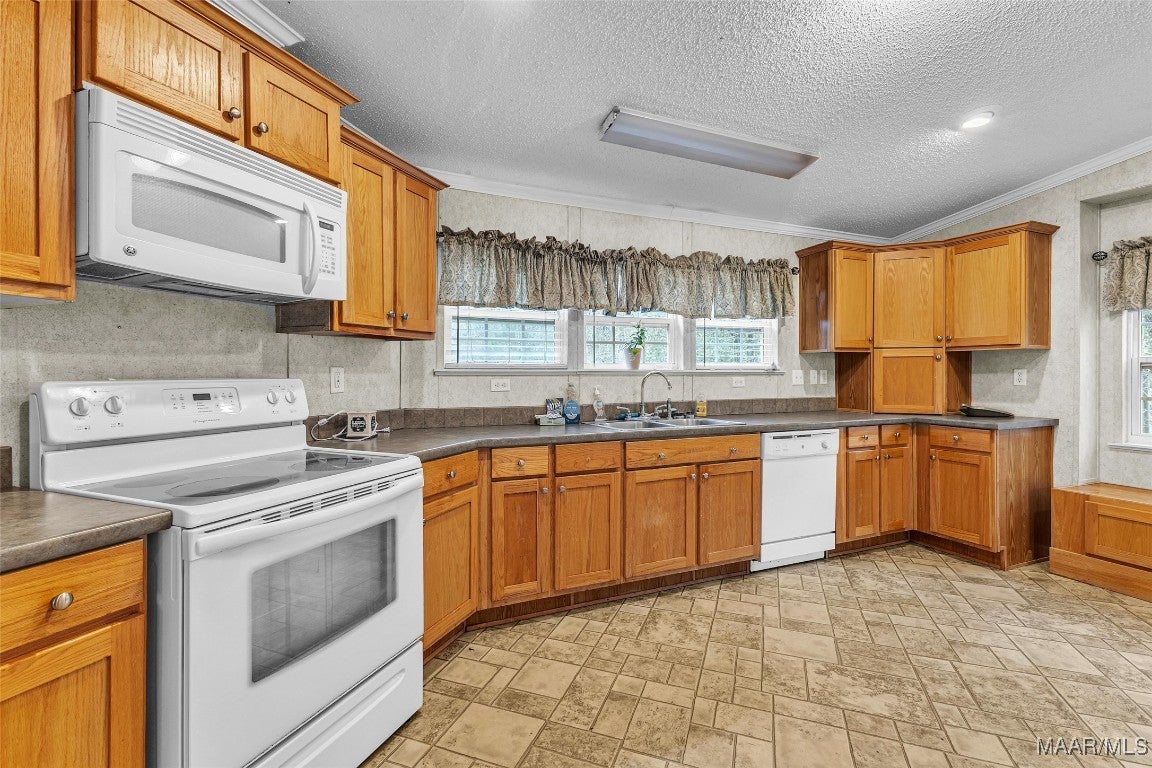 1241 Wind Creek Farm Road Alexander City, AL 35010 - Photo 11 of 42 Gallery Image 11