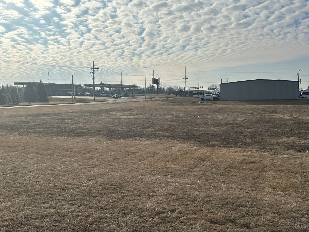 0 Maynard Way De Witt, IA 52742 - Photo 3 of 5 a view of a yard