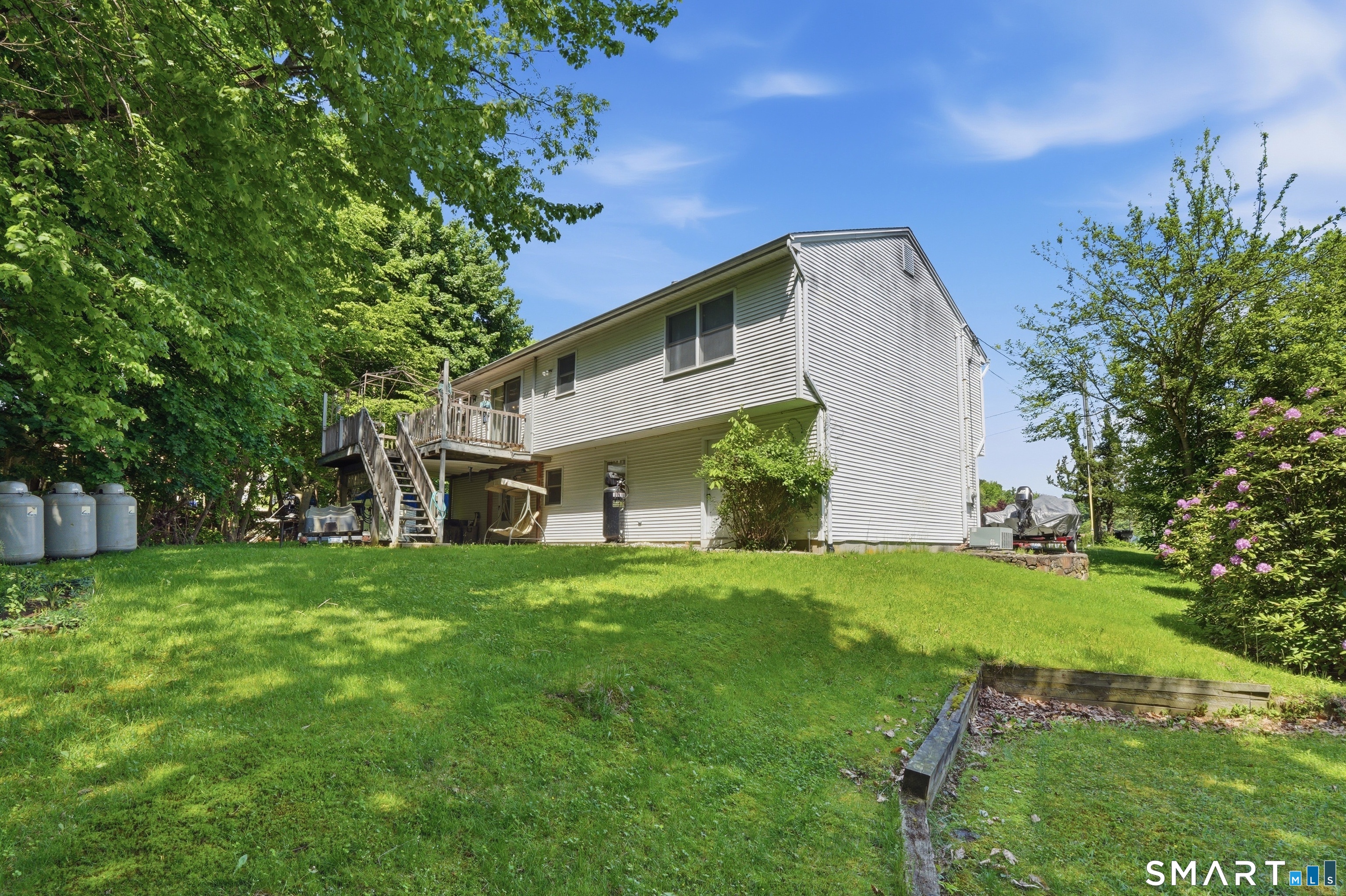 70 Laurel Ridge Drive Watertown, CT 06779 - Photo 3 of 36