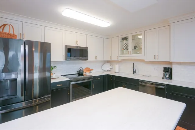 $699,900 | 108 Cliffside Drive, South Bristol, NY 14424