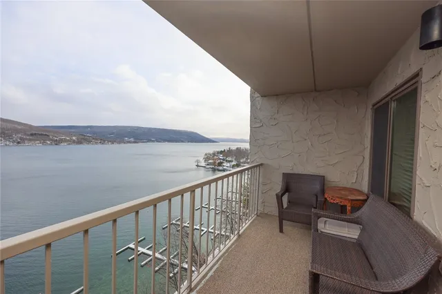 $699,900 | 108 Cliffside Drive, South Bristol, NY 14424