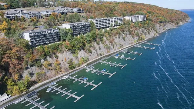 $699,900 | 108 Cliffside Drive, South Bristol, NY 14424