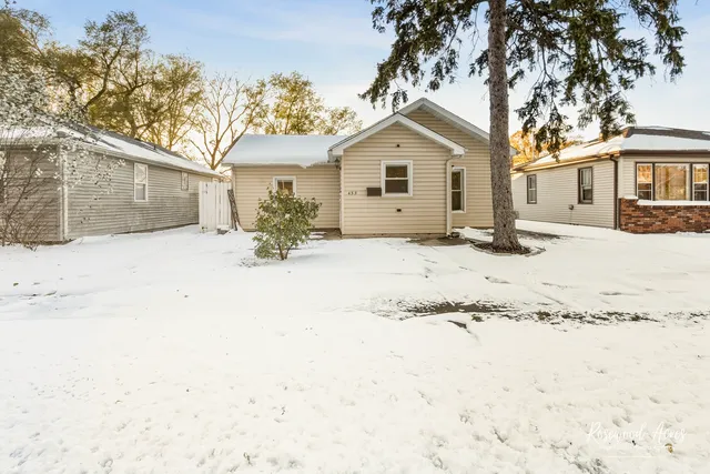 $159,900 | 453 South Dearborn Avenue, Bradley, IL 60915
