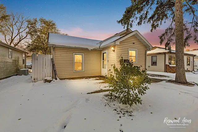 $159,900 | 453 South Dearborn Avenue, Bradley, IL 60915