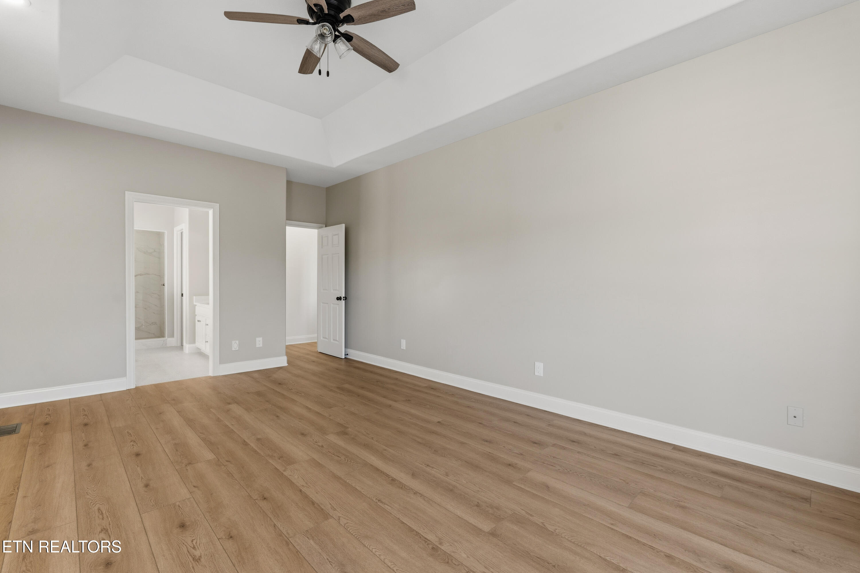 1049 Rarity Bay Parkway Vonore, TN 37885 - Photo 18 of 40 DSC06516