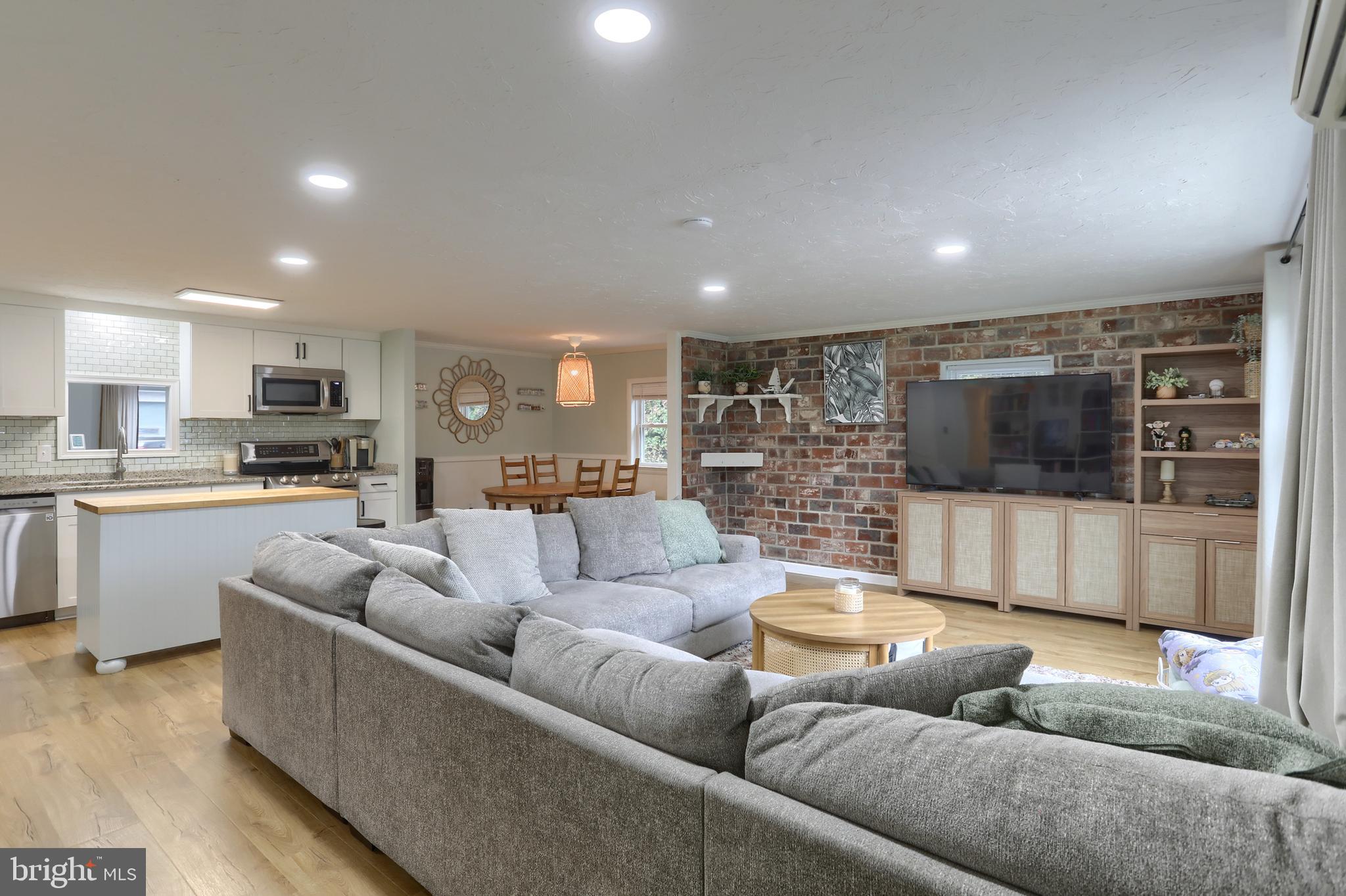 950 North Mill Street Lebanon, PA 17046 - Photo 4 of 55