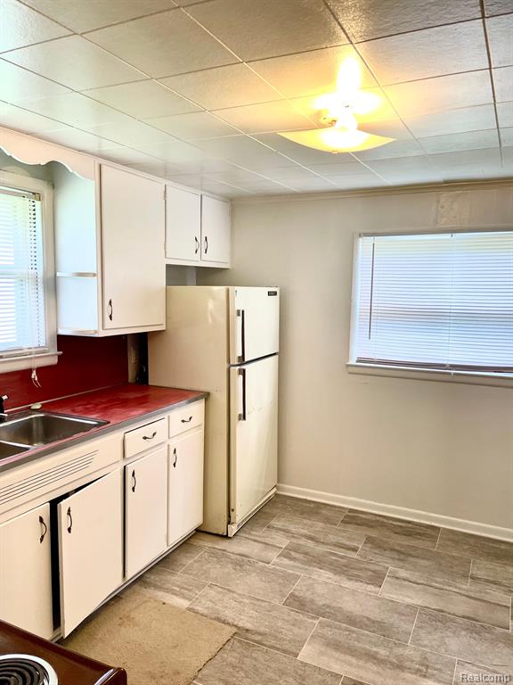 2373 South Dye Road Flint, MI 48532 - Photo 4 of 16