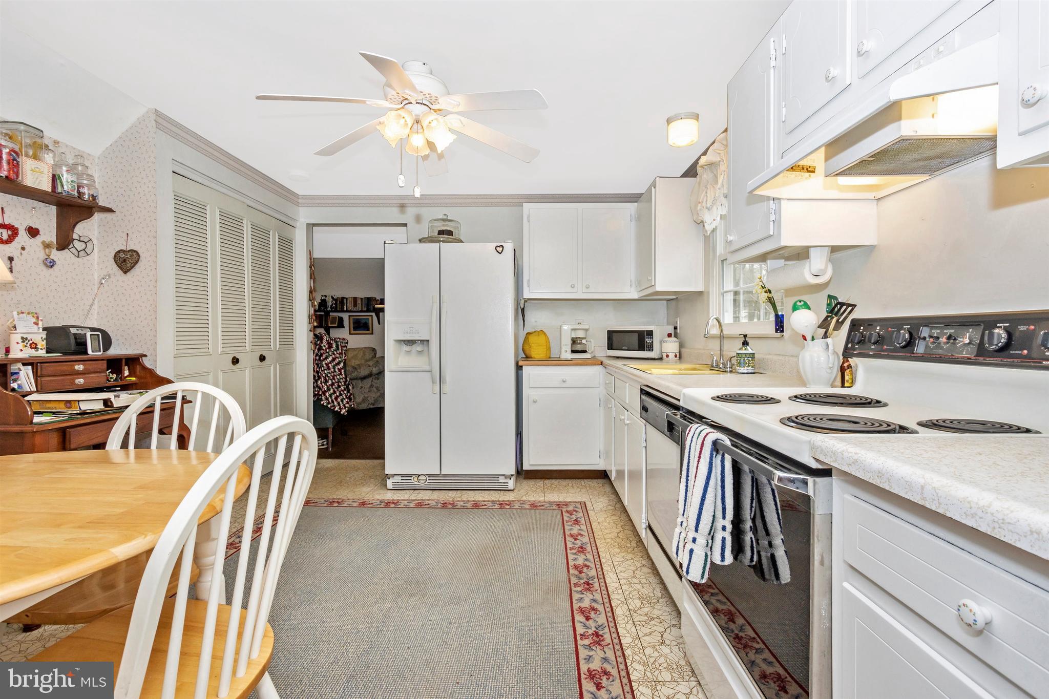1316 Wembrough Court Silver Spring, MD 20905 - Photo 12 of 54 Gallery Image 12