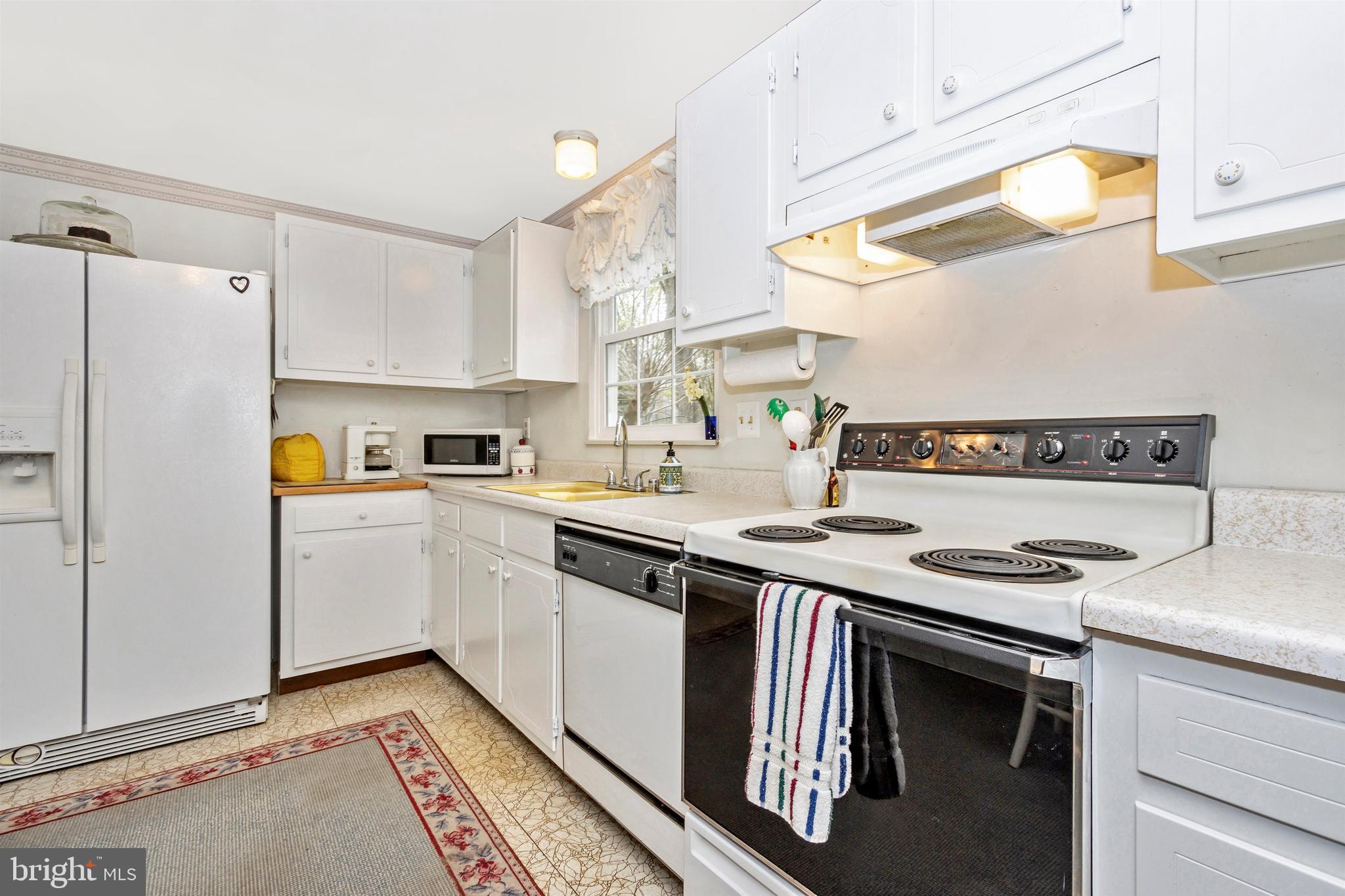 1316 Wembrough Court Silver Spring, MD 20905 - Photo 13 of 54 Gallery Image 13