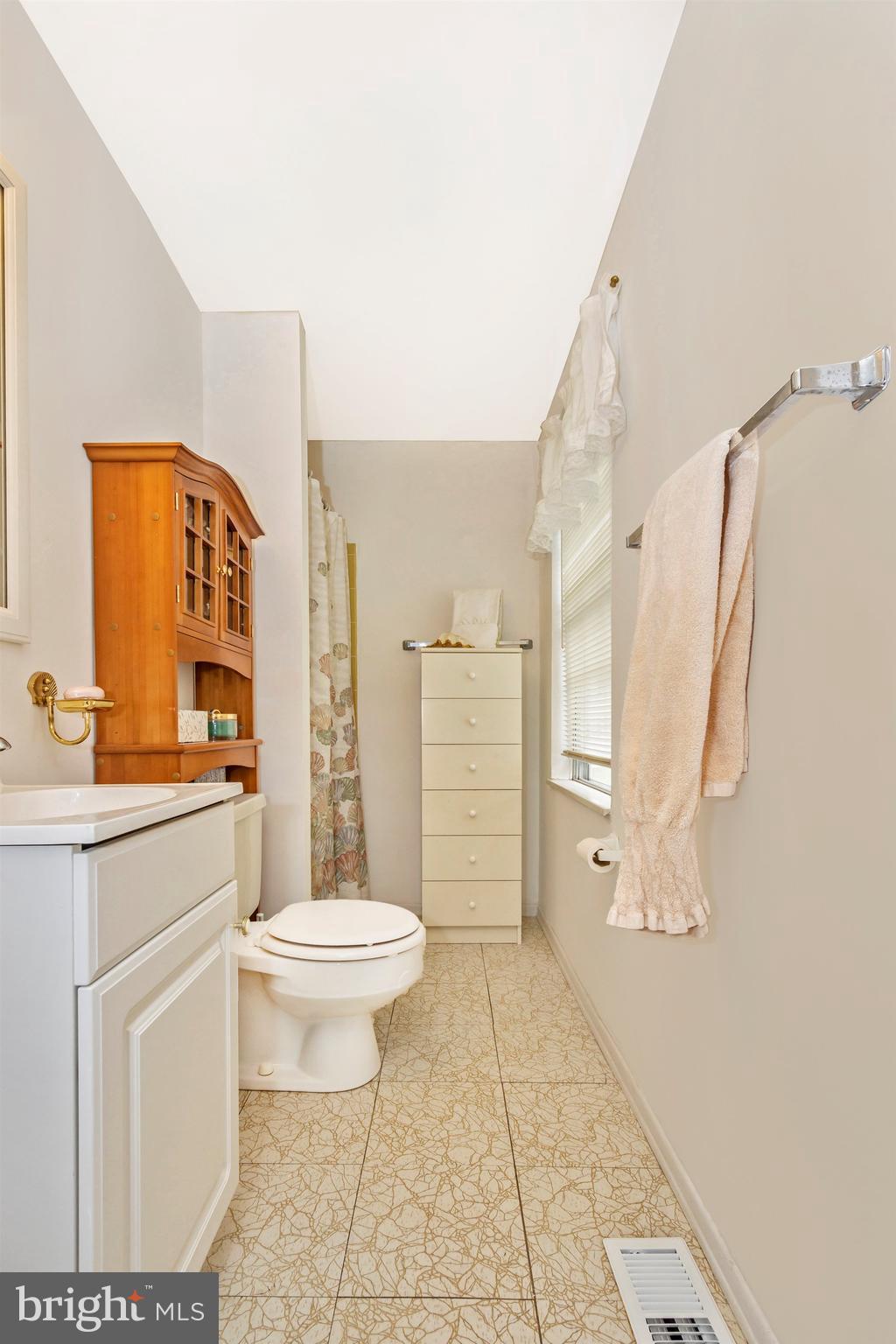1316 Wembrough Court Silver Spring, MD 20905 - Photo 29 of 54 Gallery Image 29