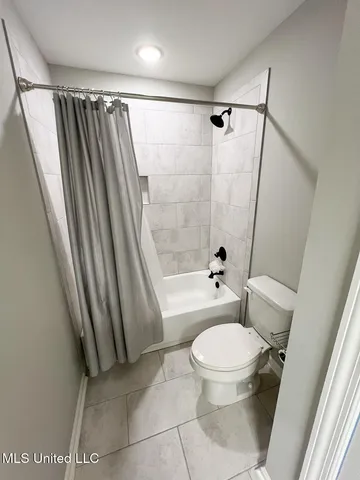 $449,990 | 481 Poplar Lane, Holly Springs, MS 38635