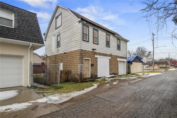 $59,000 | 11 Tremont Street, New Castle, PA 16102