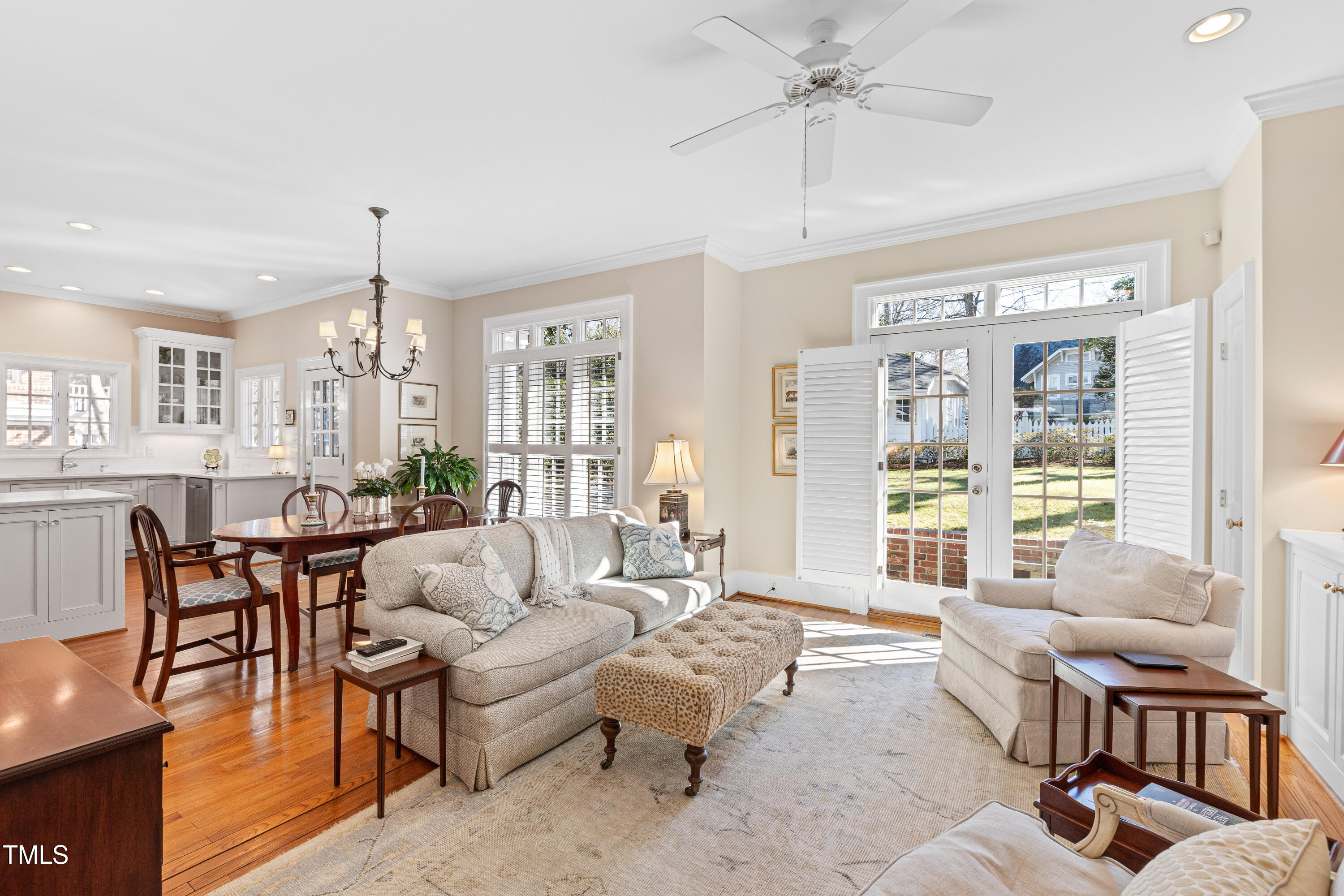 308 Hillcrest Road Raleigh, NC 27605 - Photo 14 of 55 Family Room