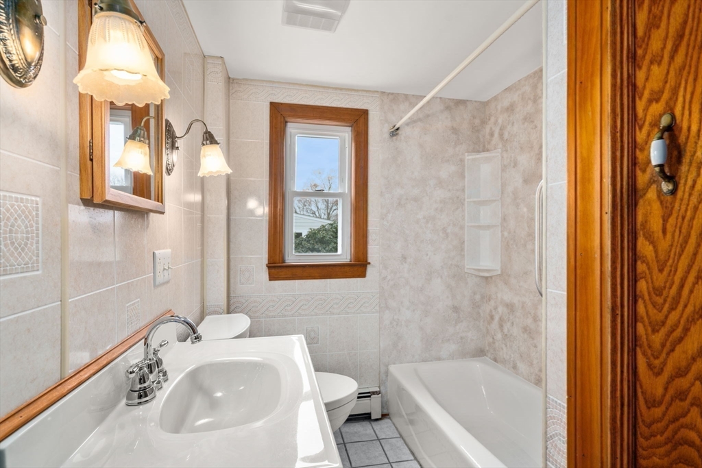 79 Quinn Road Lynn, MA 01904 - Photo 18 of 33 Gallery Image 18