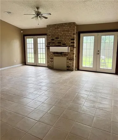 $1,700 | 1400 North Sugar Ridge Road, Laplace, LA 70068