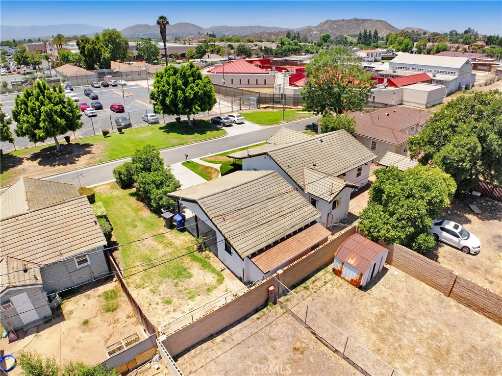 3879 Dykes Lane Riverside, CA 92503 - Photo 31 of 37