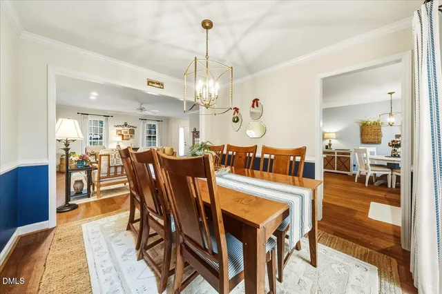 a view of a dining room and livingroom view