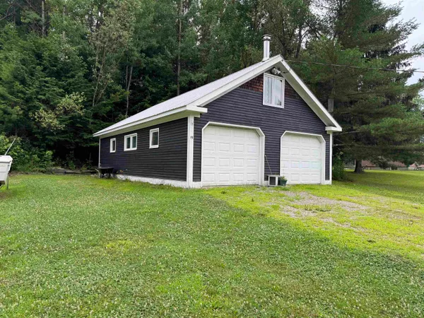 $229,000 | 19 Melody Lane, Johnson, VT 05656