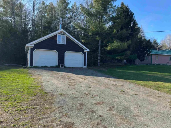 $229,000 | 19 Melody Lane, Johnson, VT 05656