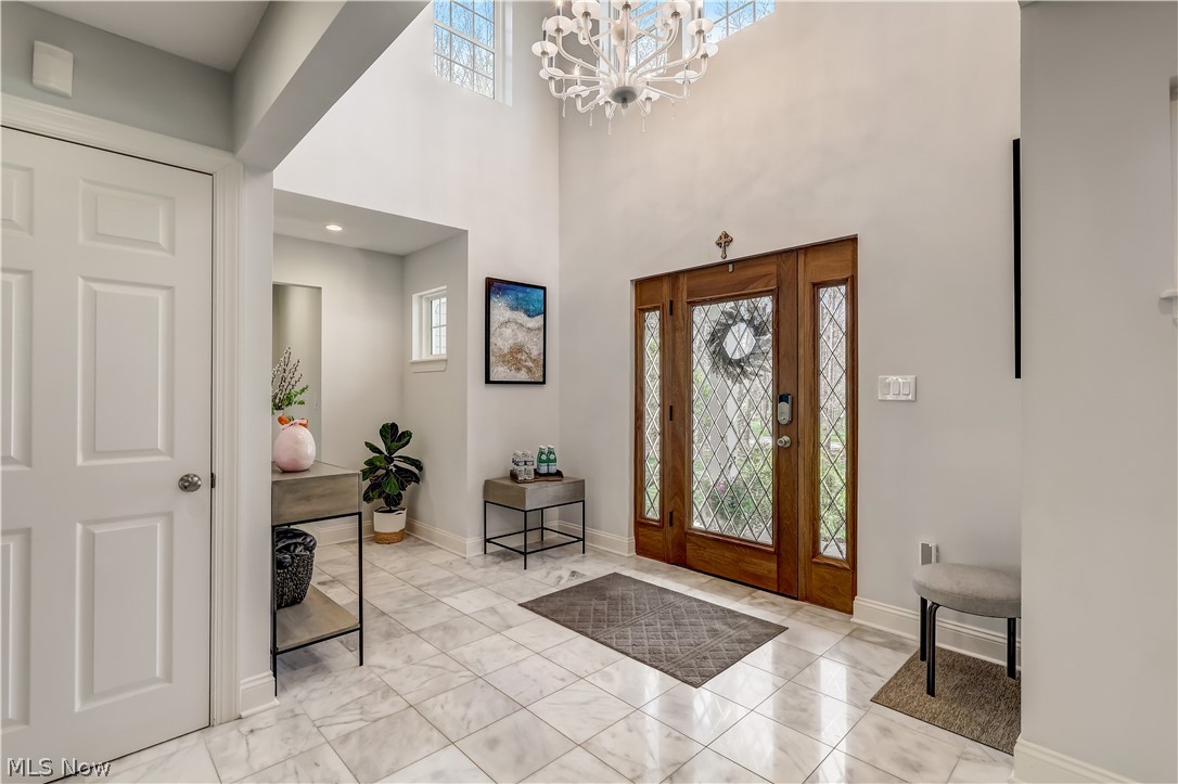 31502 Edgewood Road Cleveland, OH 44124 - Photo 6 of 46 Gallery Image 6