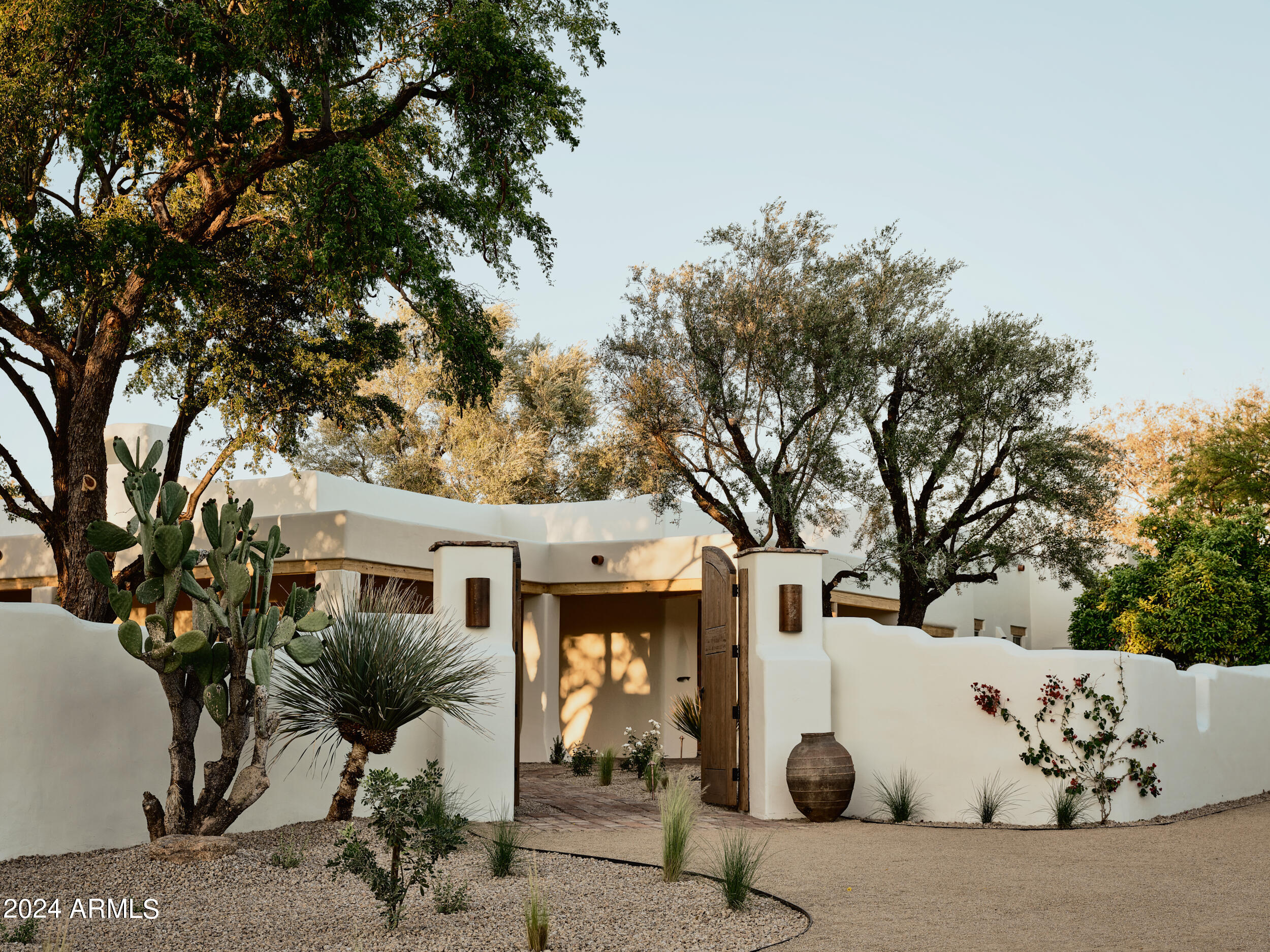 9015 Morning Glory Road Paradise Valley, AZ 85253 - Photo 1 of 33 FRONT