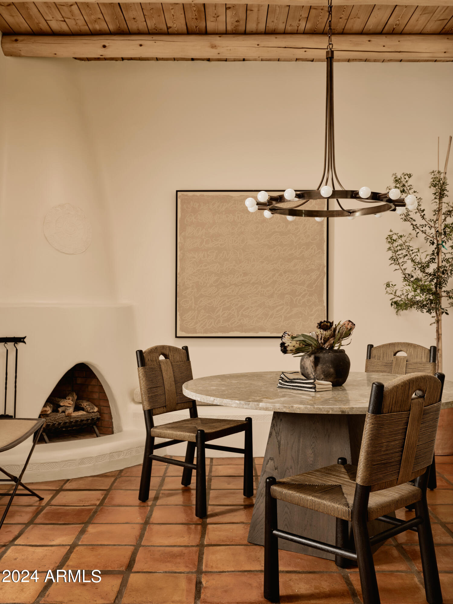 9015 Morning Glory Road Paradise Valley, AZ 85253 - Photo 12 of 33 DEN