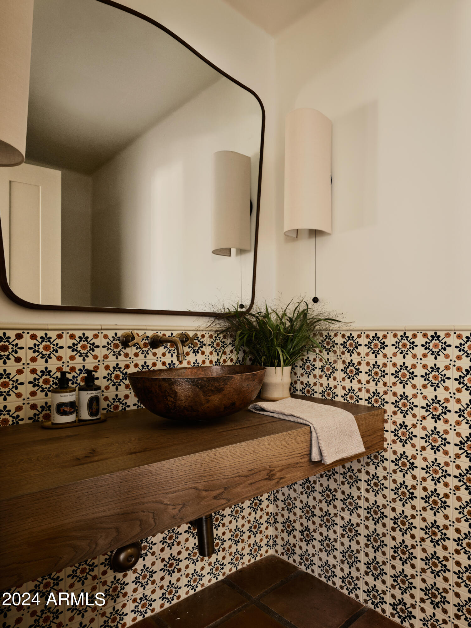 9015 Morning Glory Road Paradise Valley, AZ 85253 - Photo 28 of 33 POWDER