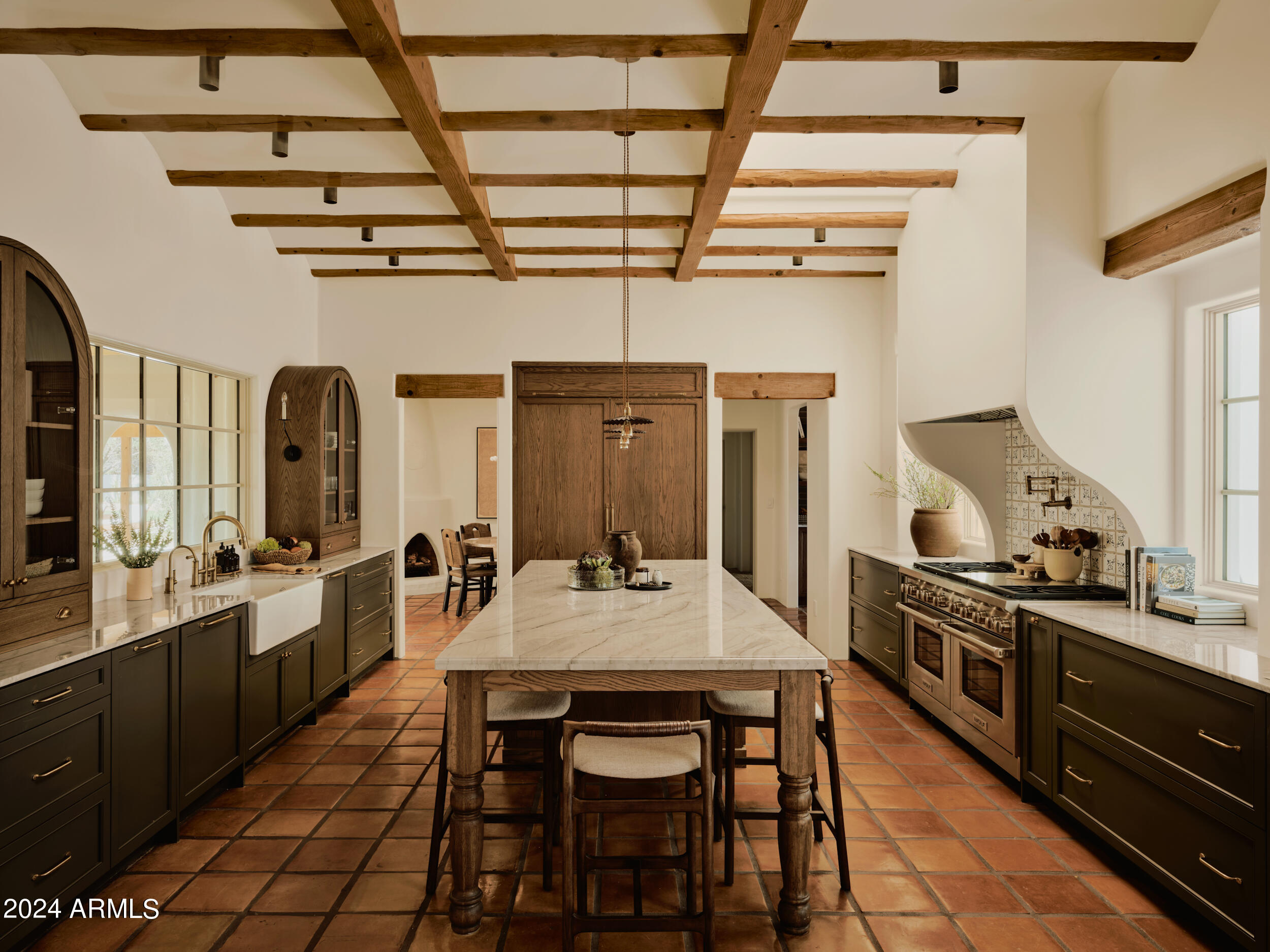 9015 Morning Glory Road Paradise Valley, AZ 85253 - Photo 4 of 33 KITHCNE