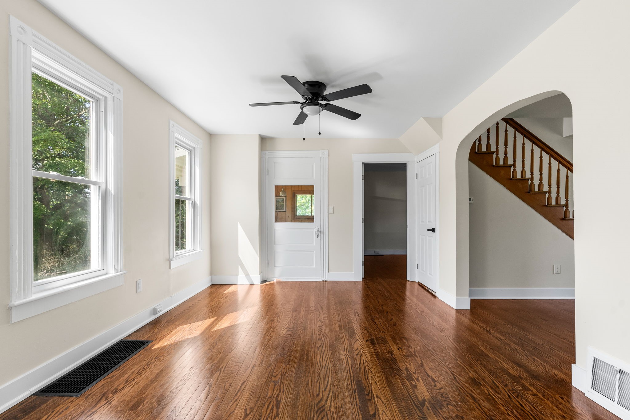 1174 Hawleyton Road Binghamton, NY 13903 - Photo 6 of 48