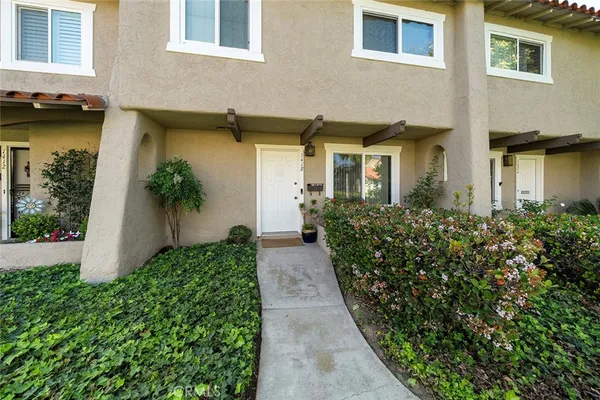 $829,900 | 1418 Avenida De Vaca, Placentia, CA 92870