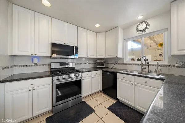 $829,900 | 1418 Avenida De Vaca, Placentia, CA 92870