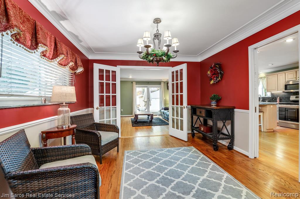 1838 Prestwick Road Grosse Pointe Woods, MI 48236 - Photo 10 of 26