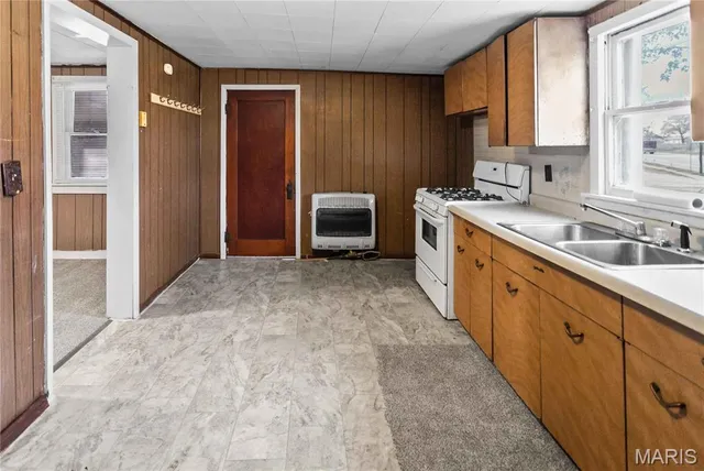 $60,000 | 338 West Rowe Street, Roodhouse, IL 62082