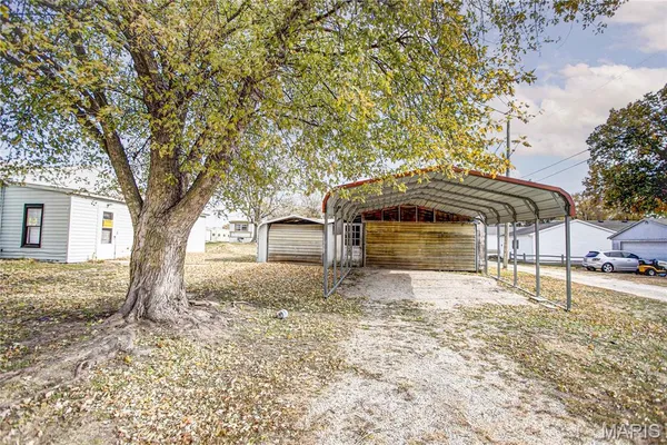 $60,000 | 338 West Rowe Street, Roodhouse, IL 62082