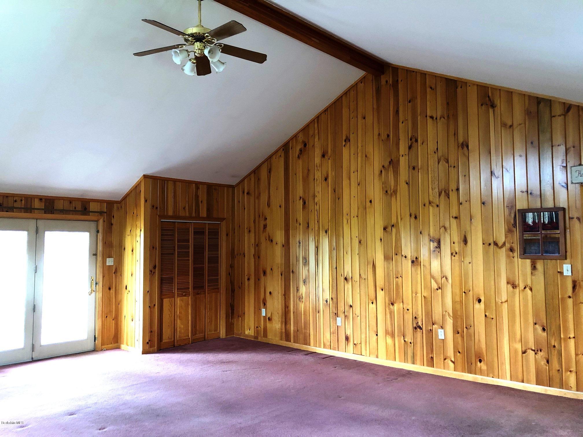 560 South State Road Cheshire, MA 01225 - Photo 7 of 19 Great Room 2