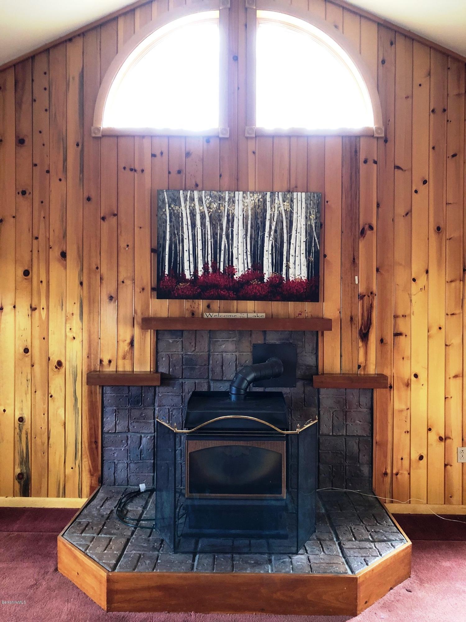 560 South State Road Cheshire, MA 01225 - Photo 9 of 19 Propane Stove