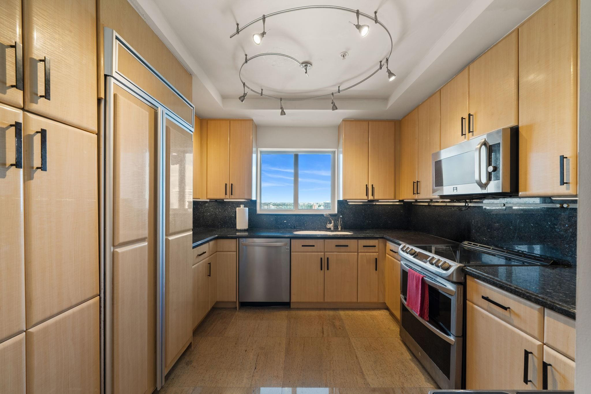 100 South Birch Road, Unit 2702 Fort Lauderdale, FL 33316 - Photo 7 of 36 Photo 7