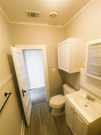 $1,850 | 308 North Shawnee Street, Ennis, TX 75119