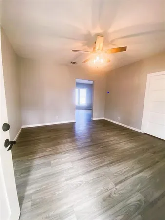 $1,850 | 308 North Shawnee Street, Ennis, TX 75119