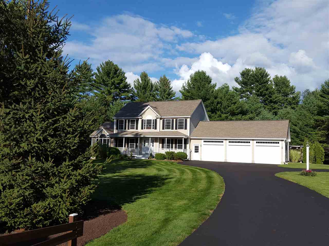 159 Wallace Road Bedford, NH 03110 - Photo 2 of 39 Gallery Image 2